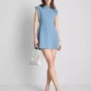Mini-Kleid mit Flügelärmeln Mini-Kleid mit Flügelärmeln