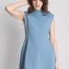 Mini-Kleid mit Flügelärmeln Mini-Kleid mit Flügelärmeln