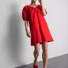 Mini-Smockkleid mit Puffärmeln Mini-Smockkleid mit Puffärmeln