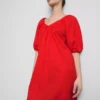 Mini-Smockkleid mit Puffärmeln Mini-Smockkleid mit Puffärmeln