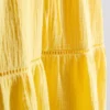 Minikleid aus Baumwolle mit Stufenschnitt und V-Ausschnitt Minikleid aus Baumwolle mit Stufenschnitt und V-Ausschnitt