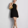 Minikleid mit quadratischem Ausschnitt Minikleid mit quadratischem Ausschnitt