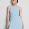 Minikleid mit quadratischem Ausschnitt Minikleid mit quadratischem Ausschnitt