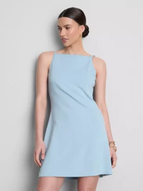 Minikleid mit quadratischem Ausschnitt