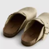 Mule-Clogs mit Schnalle