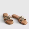 Mule-Sandalen mit gekreuzten Riemen