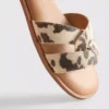 Mule-Sandalen mit gekreuzten Riemen