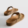 Mule-Sandalen mit T-Steg und Schnalle