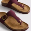 Mule-Sandalen mit T-Steg und Schnalle