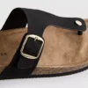 Mule-Sandalen mit T-Steg und Schnalle