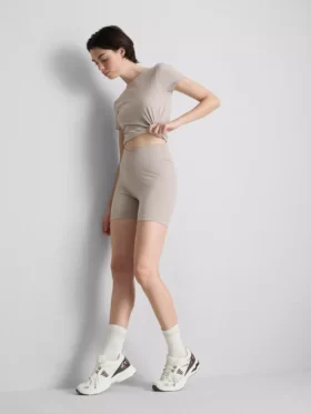 Nahtlose Active-Shorts mit überkreuztem Bund