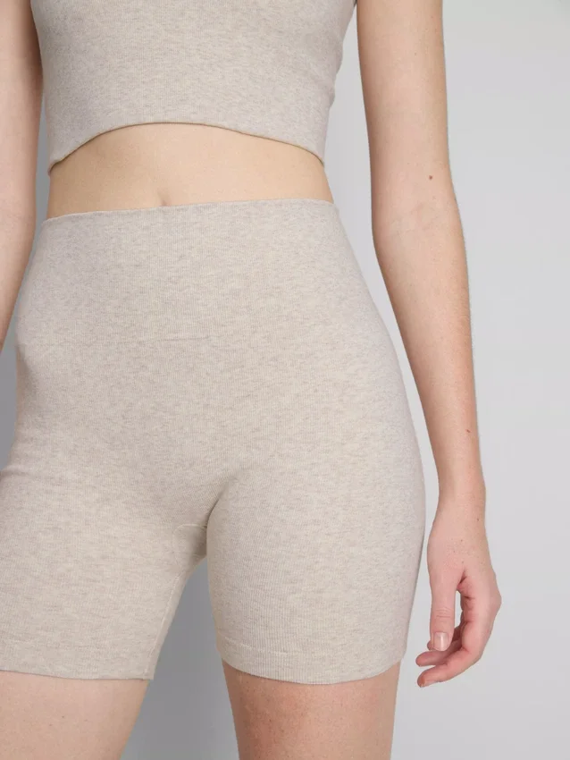 Nahtlose, gerippte Sportshorts Nahtlose, gerippte Sportshorts