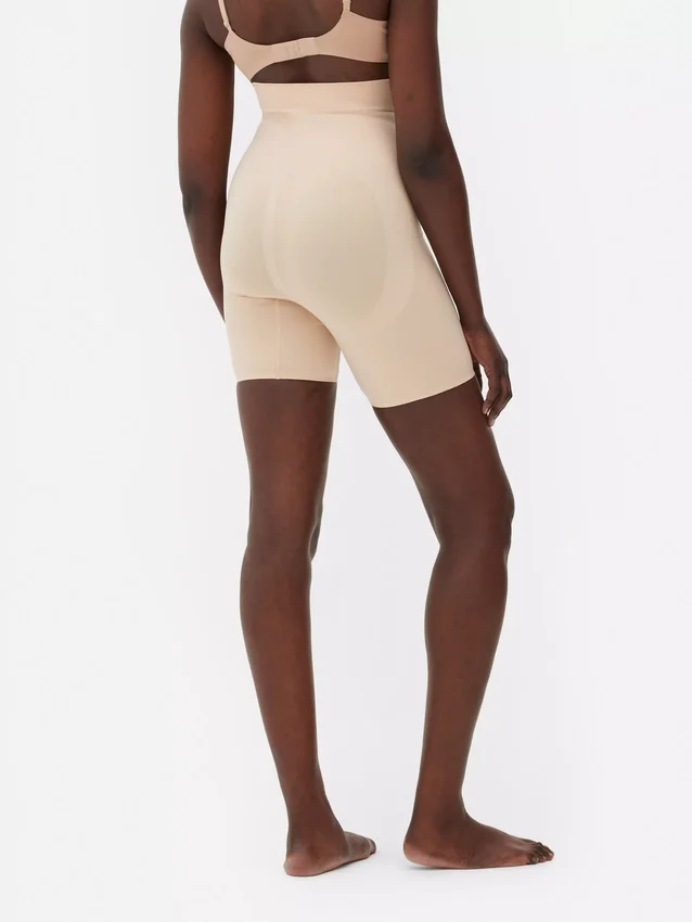 Nahtlose Shorts mit Po-Lifting-Effekt Nahtlose Shorts mit Po-Lifting-Effekt