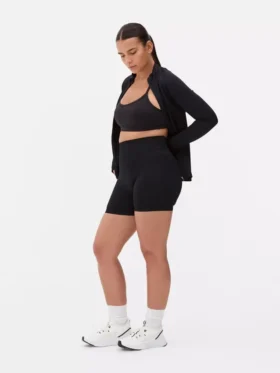 Nahtlose Yoga-Shorts