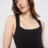 Nahtloser Body mit quadratischem Ausschnitt
