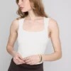 Nahtloser Body mit quadratischem Ausschnitt