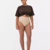 Nahtloser, figurformender String mit hoher Taille Nahtloser, figurformender String mit hoher Taille