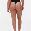 Nahtloser, figurformender String mit hoher Taille Nahtloser, figurformender String mit hoher Taille