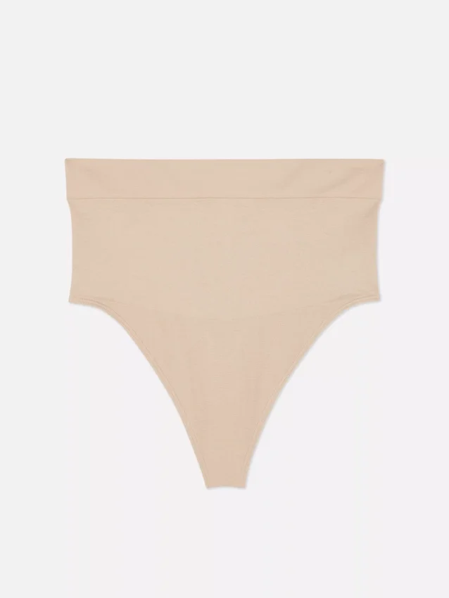 Nahtloser, figurformender String mit hoher Taille Nahtloser, figurformender String mit hoher Taille