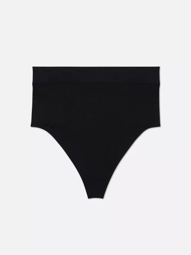Nahtloser, figurformender String mit hoher Taille Nahtloser, figurformender String mit hoher Taille