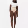 Nahtloser Shapewear-String mit hoher Taille Nahtloser Shapewear-String mit hoher Taille