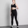 Nahtloses Active-Crop-Top mit gekreuztem Rücken