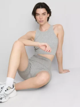 Nahtloses, geripptes, kurzes Tanktop