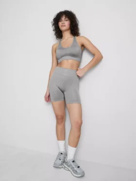Nahtloses, hochglänzendes Active-Crop-Top