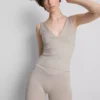 Nahtloses Tanktop mit V-Ausschnitt