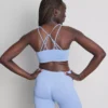 Nahtloses, trägerloses Active-Crop-Top