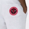 NBA Chicago Bulls Jogginghosen mit Kordelzug NBA Chicago Bulls Jogginghosen mit Kordelzug