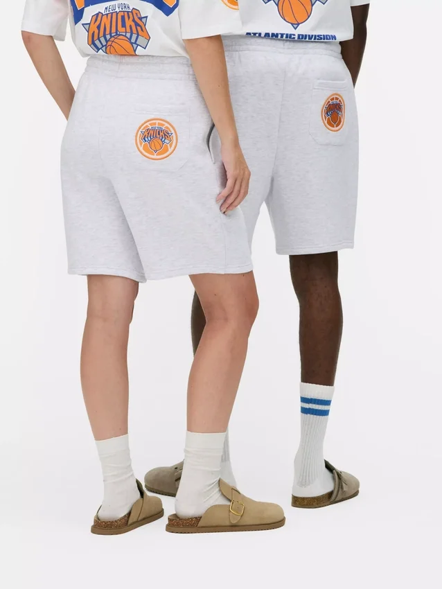 NBA New York Knicks Shorts mit Kordelzug NBA New York Knicks Shorts mit Kordelzug