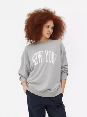 New York Oversize-Sweatshirt mit Grafikprint