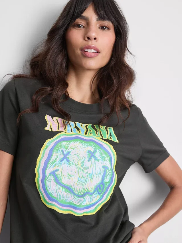 Nirvana-Band-T-Shirt aus gewaschener Baumwolle Nirvana-Band-T-Shirt aus gewaschener Baumwolle
