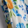 Orangefarbene Badeshorts mit strukturierter Oberfläche Orangefarbene Badeshorts mit strukturierter Oberfläche