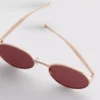 Ovale Sonnenbrille aus Metall Ovale Sonnenbrille aus Metall