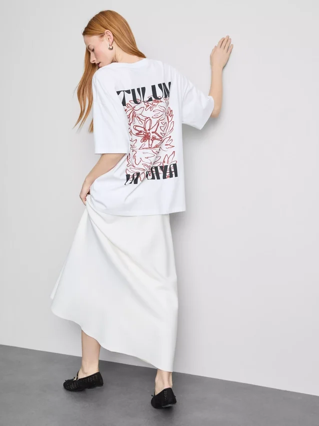 Oversized-Boyfriend-T-Shirt aus Baumwolle mit Grafikprint Oversized-Boyfriend-T-Shirt aus Baumwolle mit Grafikprint