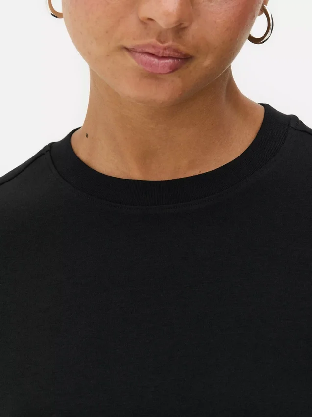 Oversized-Jersey-Hemd – ein Must-have Oversized-Jersey-Hemd – ein Must-have