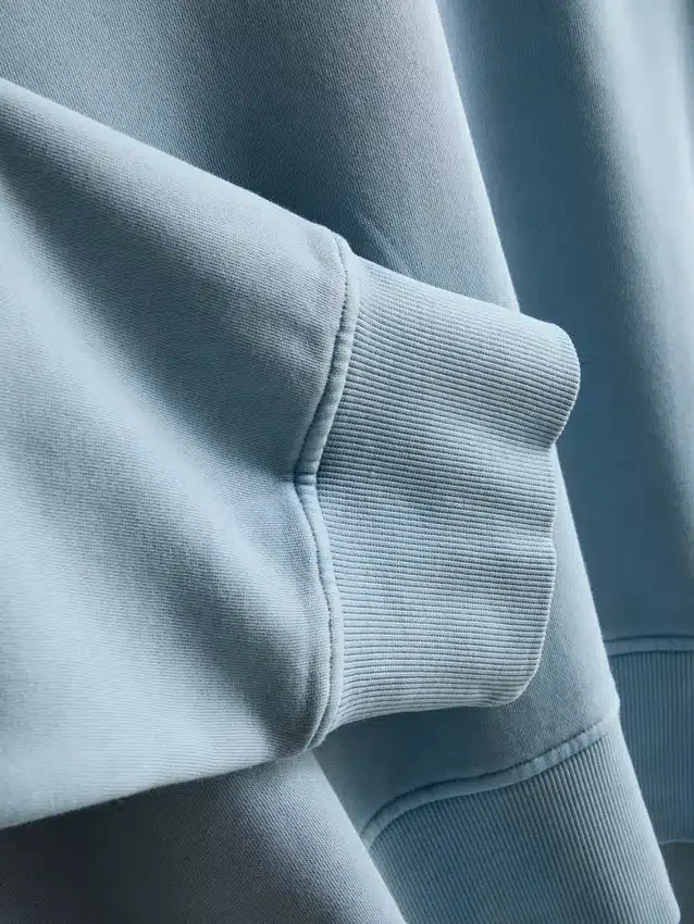 Oversized-Sweatshirt mit überschnittenen Schultern Oversized-Sweatshirt mit überschnittenen Schultern