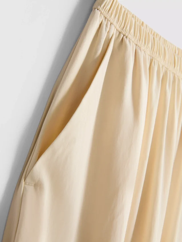 Parachute-Hose mit hoher Taille Parachute-Hose mit hoher Taille