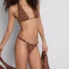 Paula Echevarría Bikini-Höschen mit Leopardenmuster und Glitzer-Effekt Paula Echevarría Bikini-Höschen mit Leopardenmuster und Glitzer-Effekt