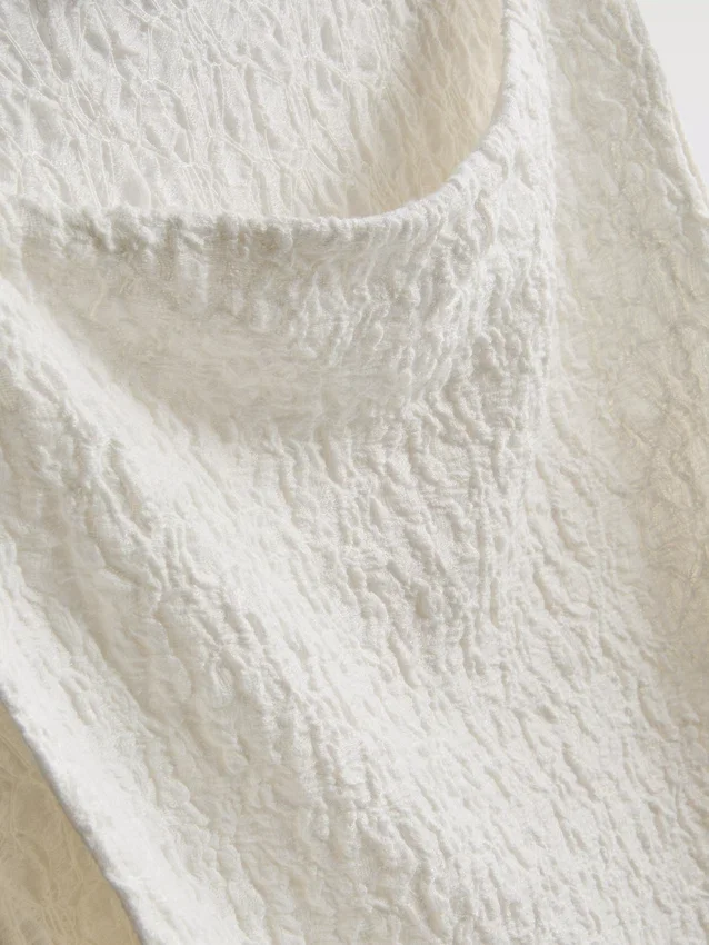 Paula Echevarría: Gerüschtes Tanktop aus Crinkle-Stoff Paula Echevarría: Gerüschtes Tanktop aus Crinkle-Stoff