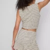 Paula Echevarría – Gestrickte gestreifte Mini-Shorts Paula Echevarría – Gestrickte gestreifte Mini-Shorts
