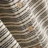 Paula Echevarría – Gestricktes, gestreiftes Oberteil mit Knopfleiste Paula Echevarría – Gestricktes, gestreiftes Oberteil mit Knopfleiste