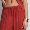 Paula Echevarría – Glitzer-Hose mit weitem Bein Paula Echevarría – Glitzer-Hose mit weitem Bein