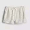 Paula Echevarría – Lässige Crinkle-Shorts
