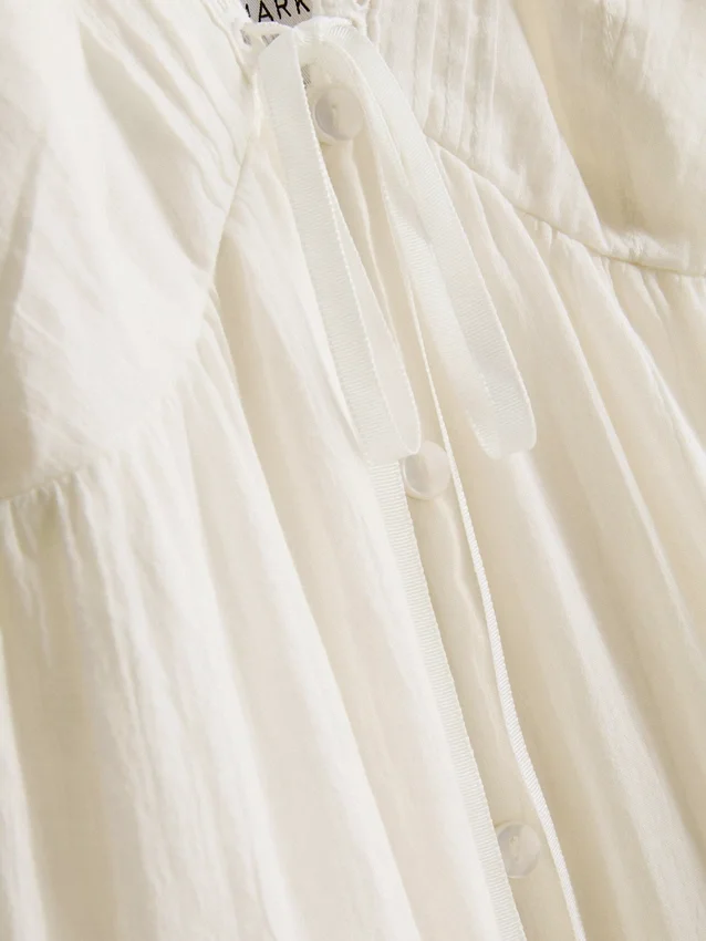 Paula Echevarría Minikleid mit Spitzenbesatz und Rüschen Paula Echevarría Minikleid mit Spitzenbesatz und Rüschen
