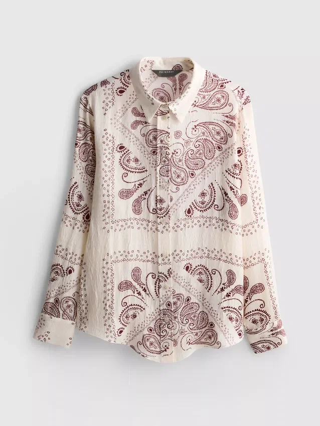 Paula Echevarría: Paisley-Hemd aus geknittertem Satin mit Knopfleiste Paula Echevarría: Paisley-Hemd aus geknittertem Satin mit Knopfleiste
