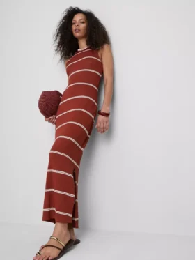 Paula Echevarría – ärmelloses, figurbetontes Midaxi-Kleid