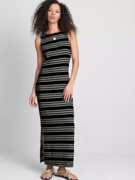 Paula Echevarría – ärmelloses, figurbetontes Midaxi-Kleid